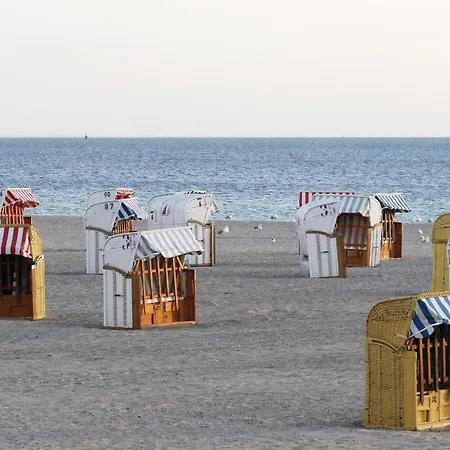 Cozy In Travemuende With Sauna Apartament